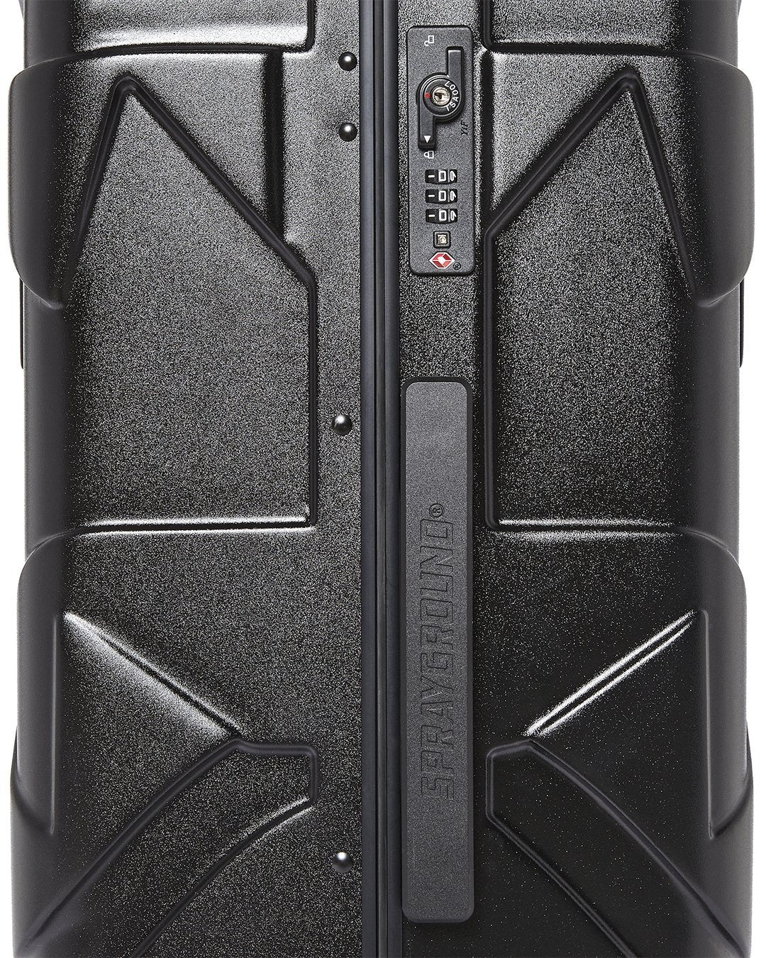 SHARKITECTURE MOLDED 29ƒ?� FULL-SIZE LUGGAGE