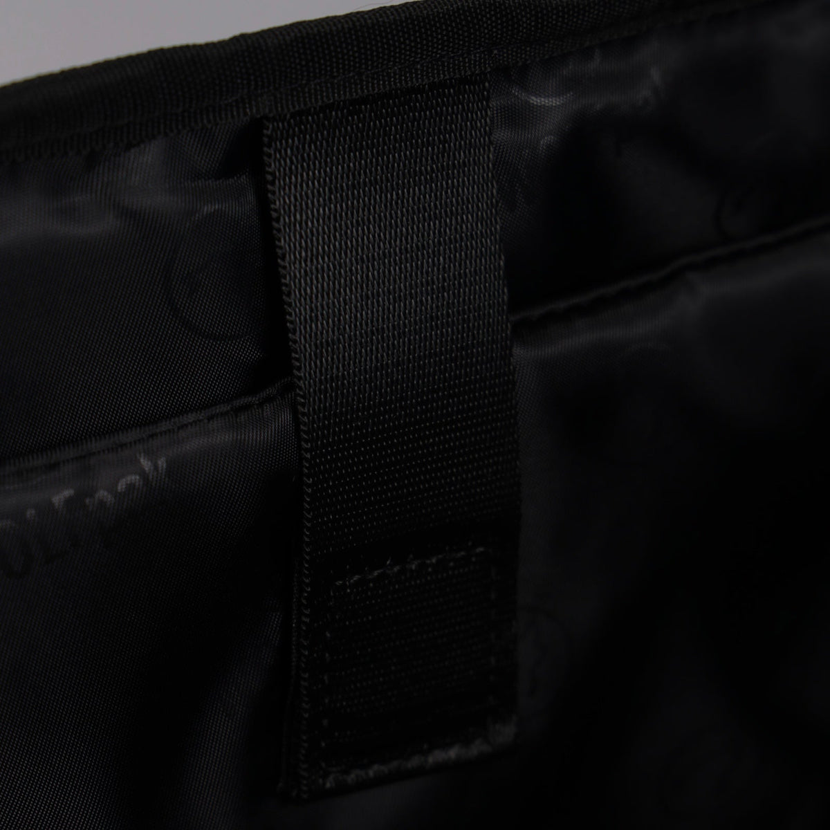 2024 Olympia 30L Perfect Duffle Bag Black Hexagon