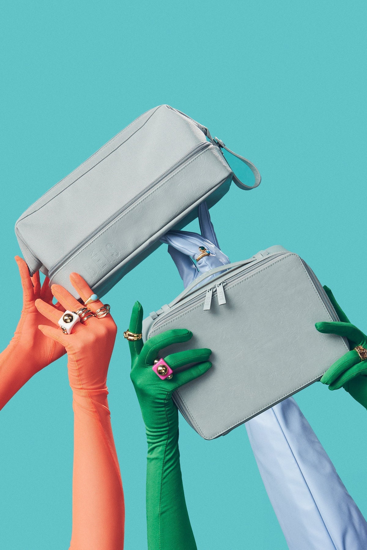 Resale The Cosmetic Case in Slate