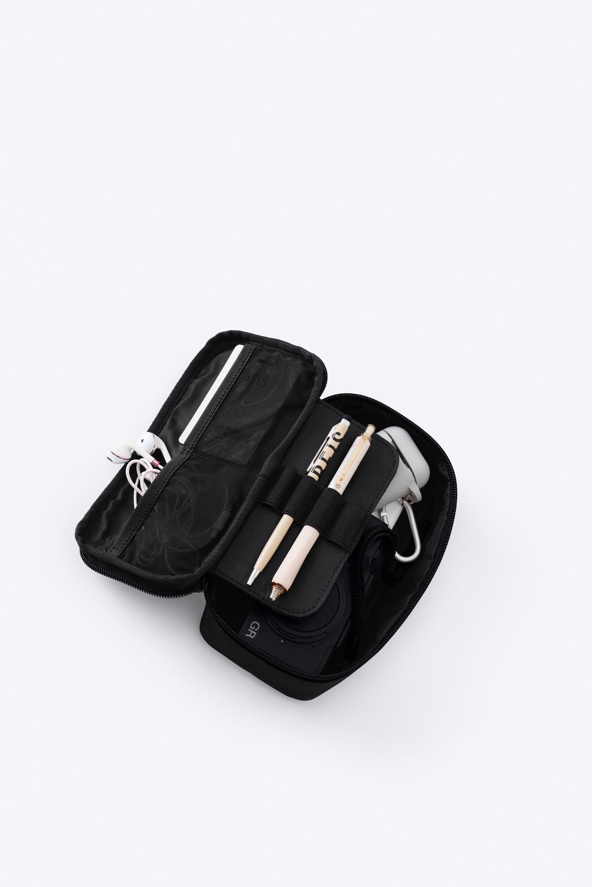 The Tech Organizer in Black