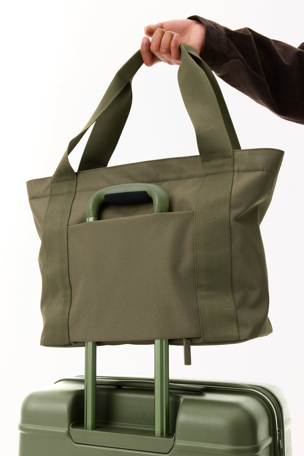 The B??ISics Tote in Olive