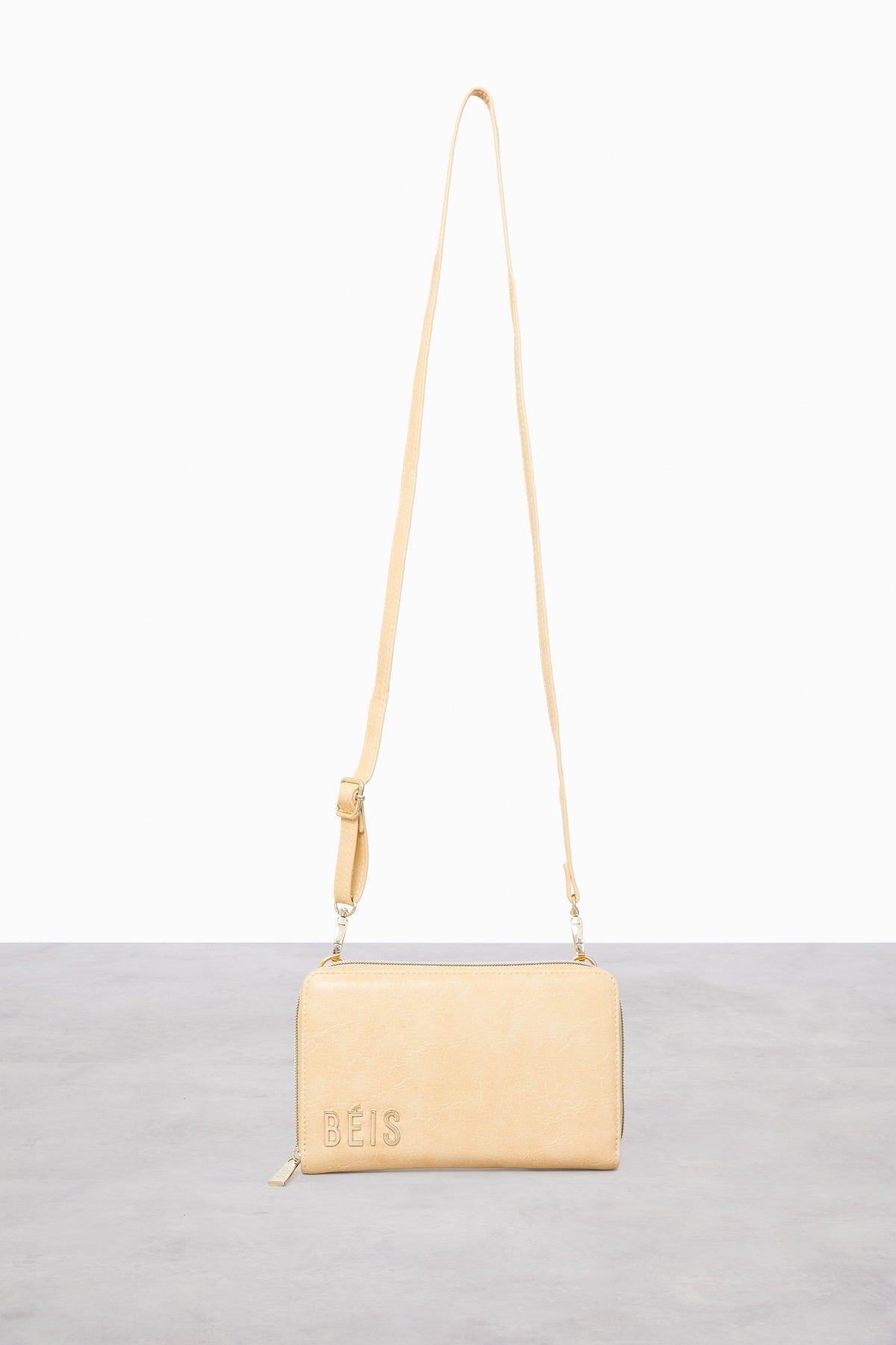 Resale The Travel Wallet in Beige