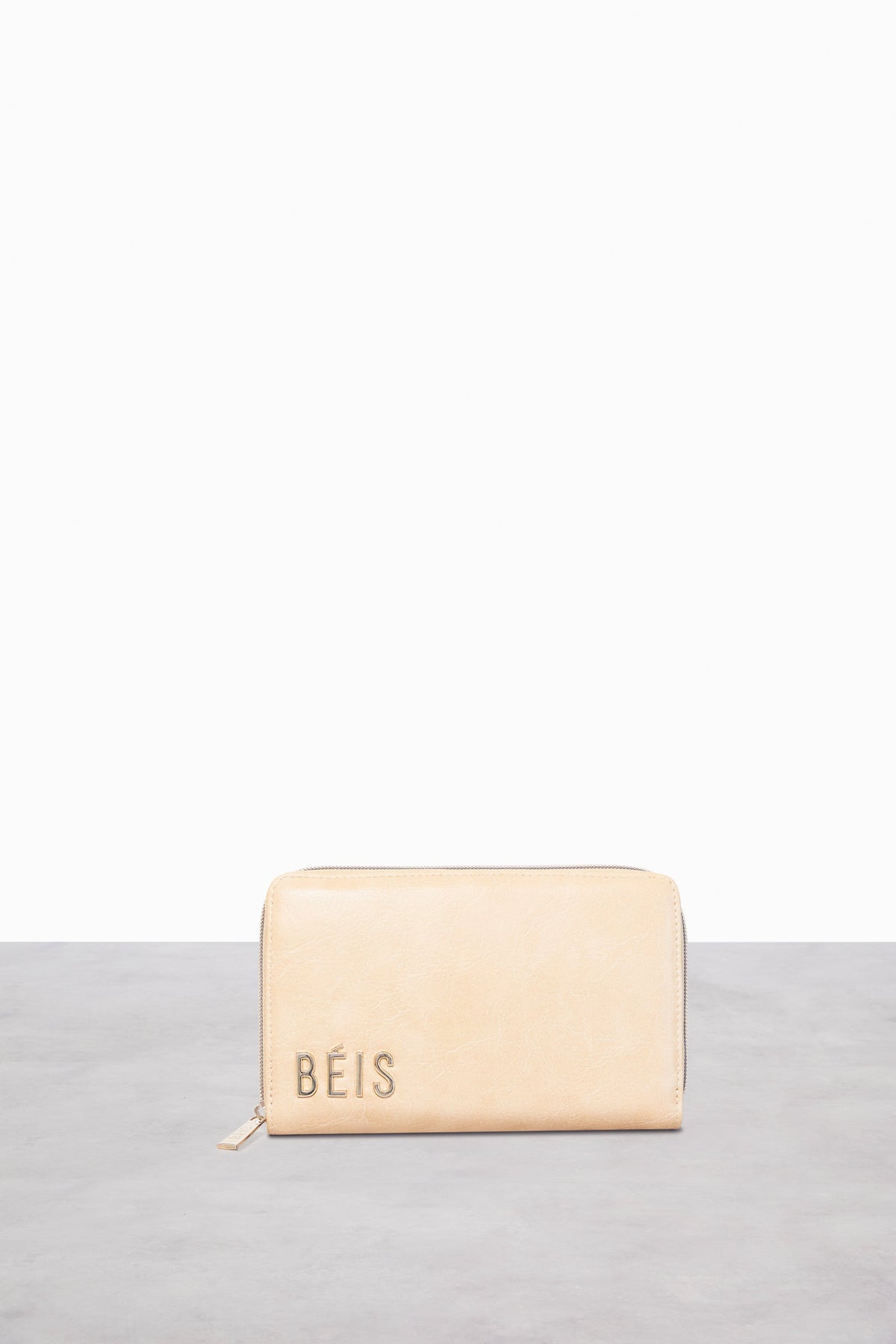 The Travel Wallet in Beige
