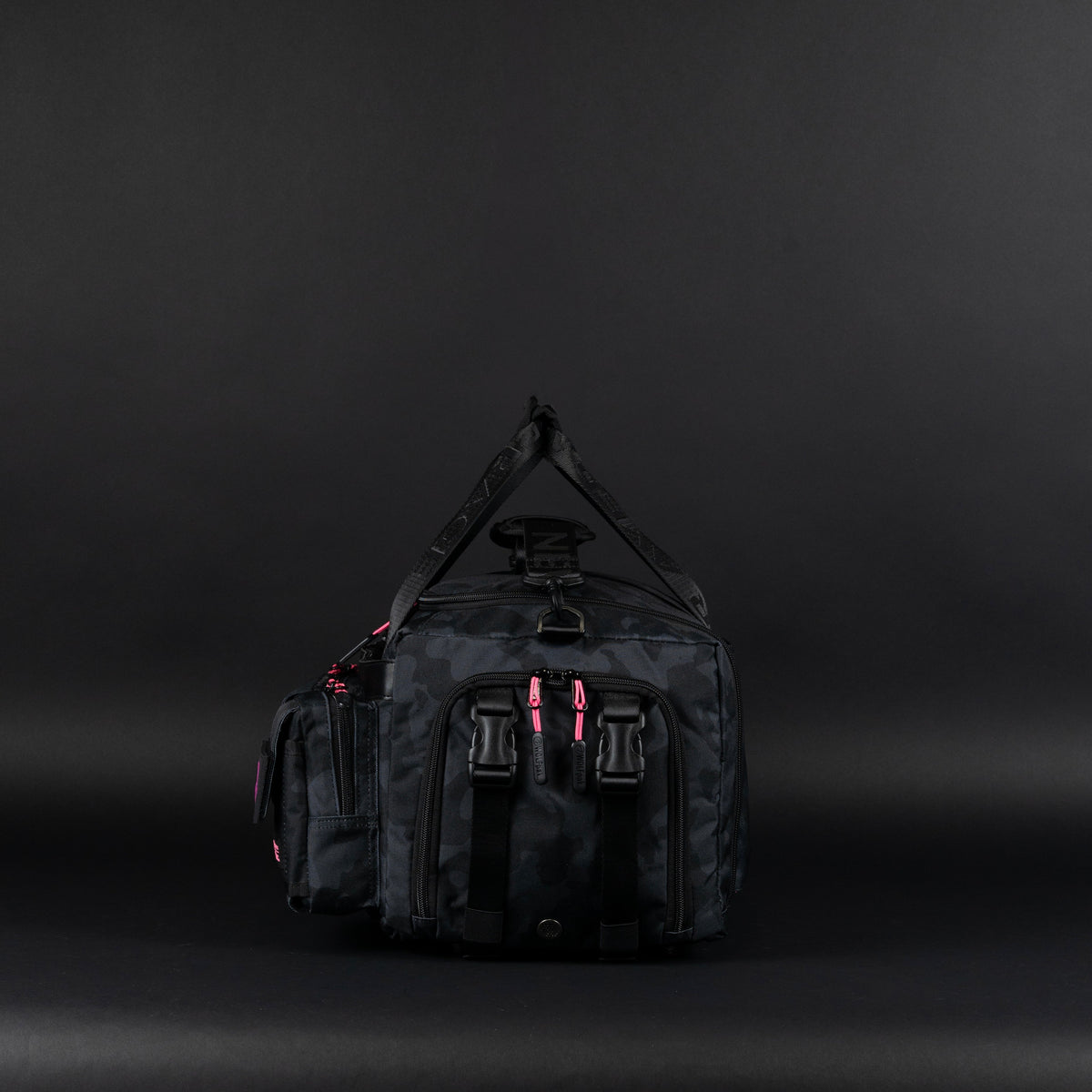 30L Perfect Duffle Bag Black Hearts