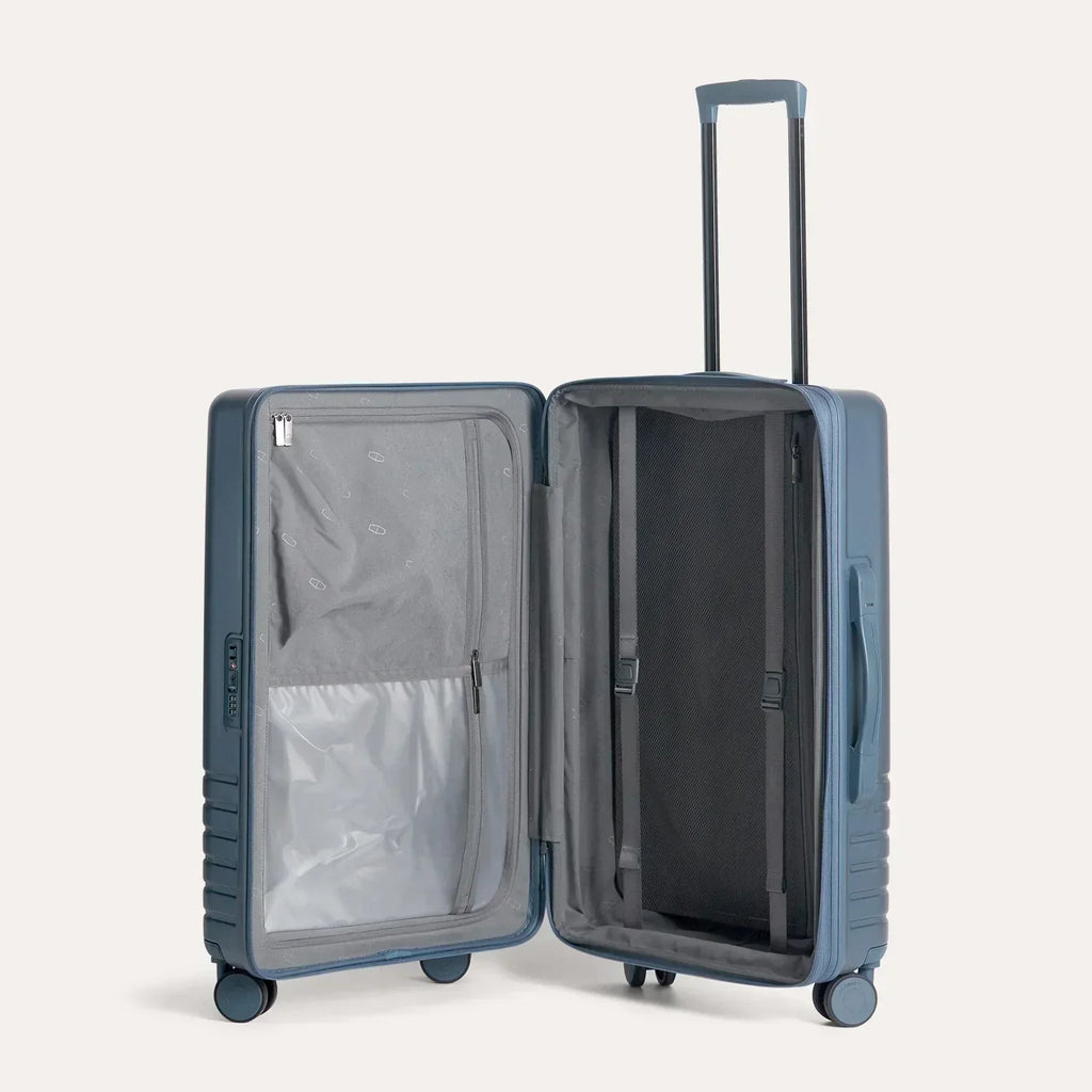Getaway 26" Check-In